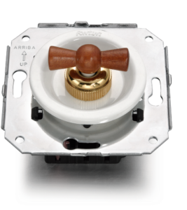 Бук медового цвета